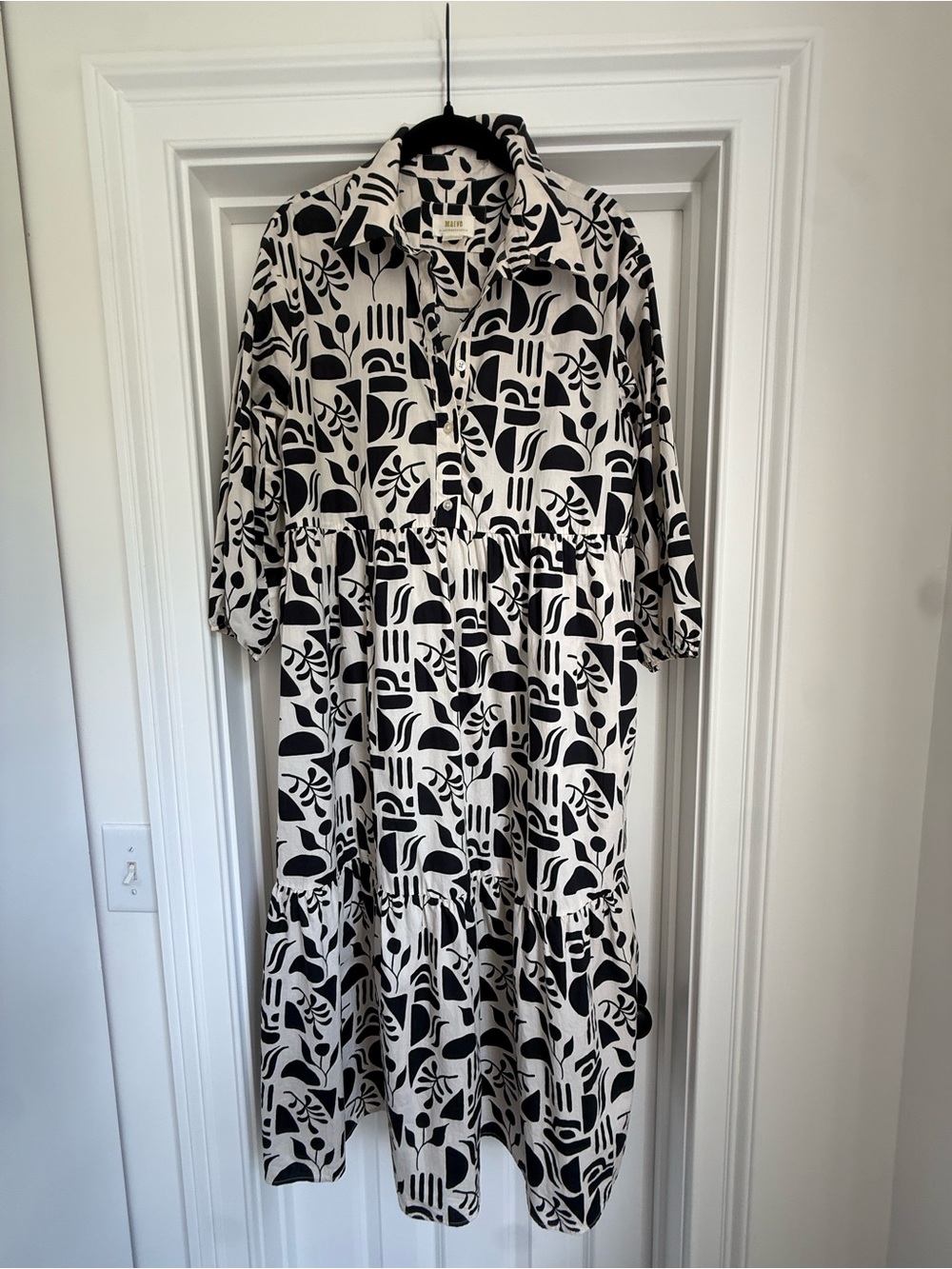 Maeve Black and White Abstract Print Long-Sleeve Tiered Dress